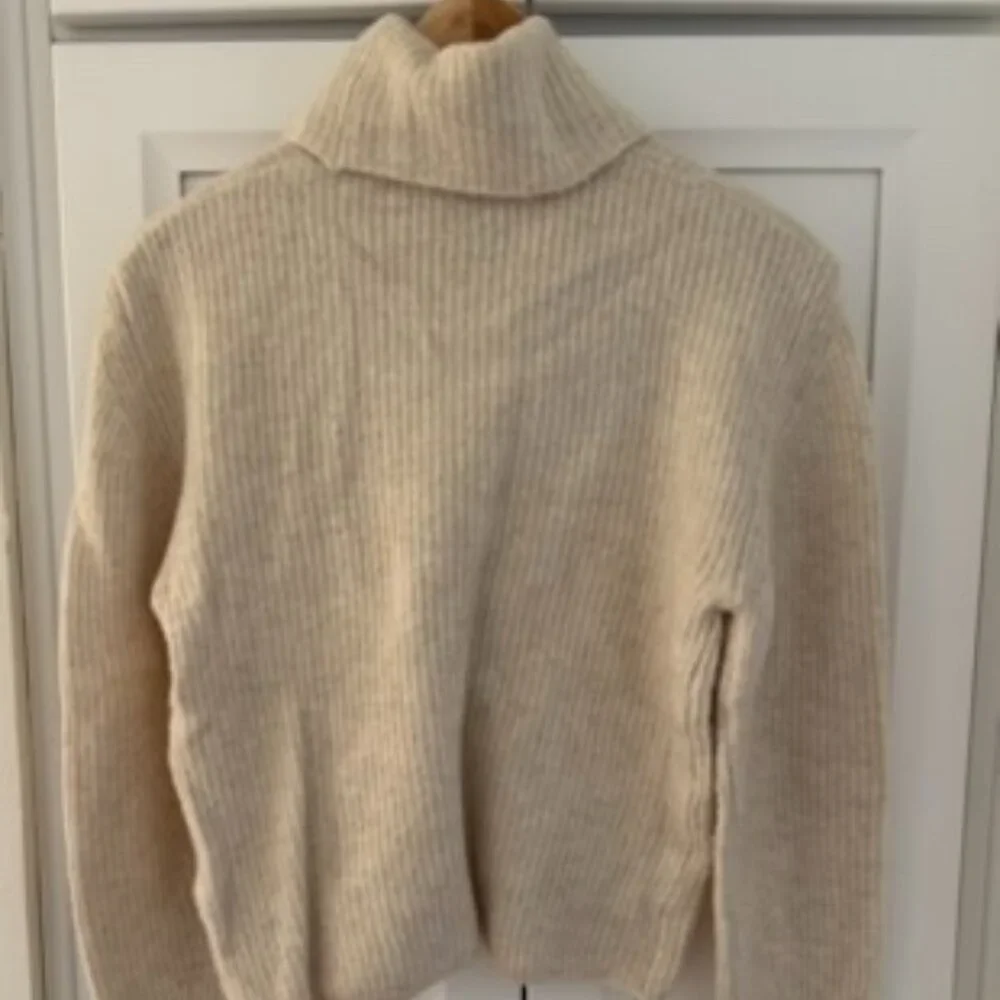 Topshop Cream Ribbed Turtleneck Sweater | Cozy Neutral Knit | XS - Picture 4 of 5
